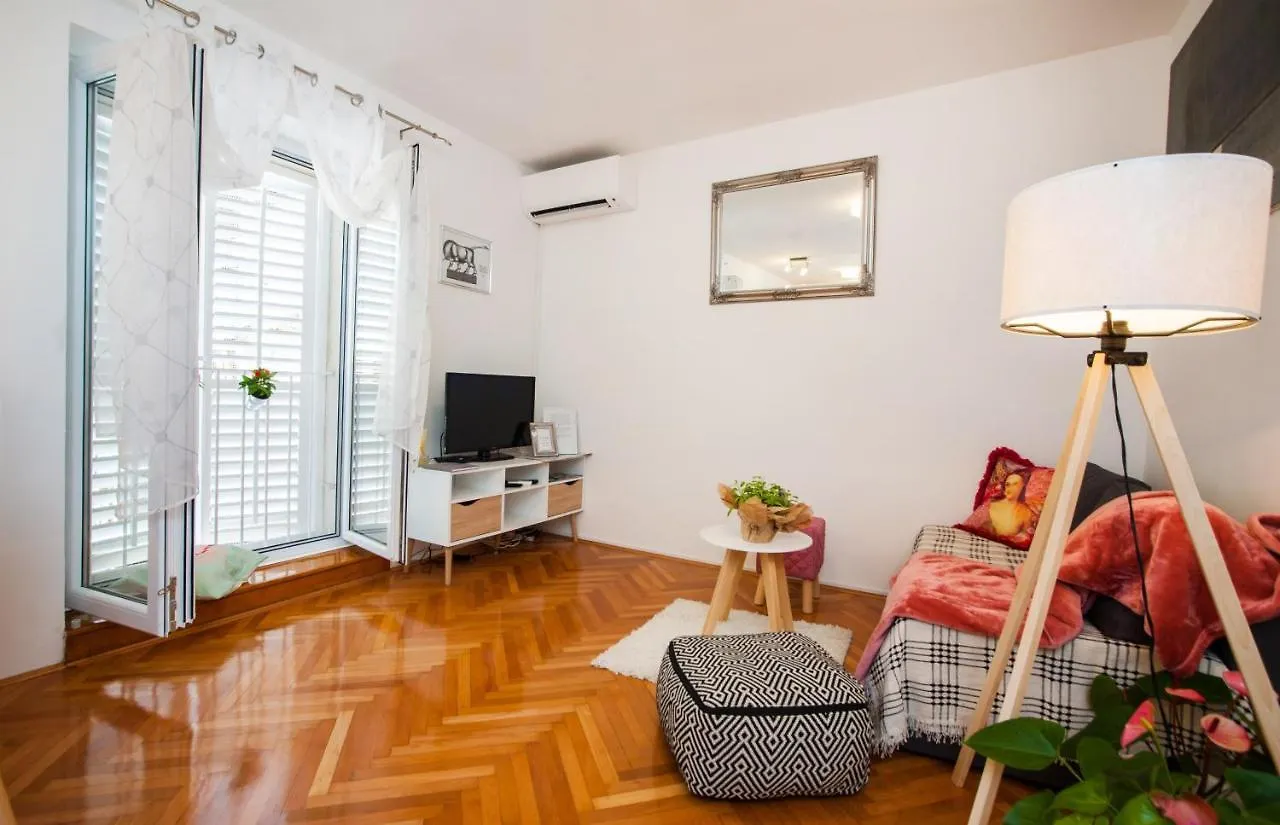 Apartment Dumaneo Art Split Hırvatistan